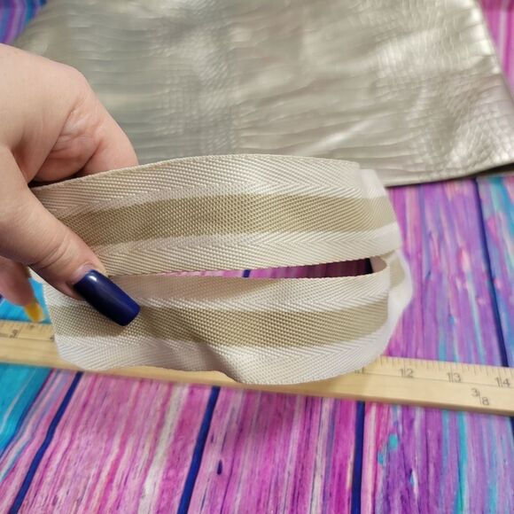 Saks Fifth Avenue Metallic Gold Shopping Tote or Shoulder Bag - Picture 16 of 16